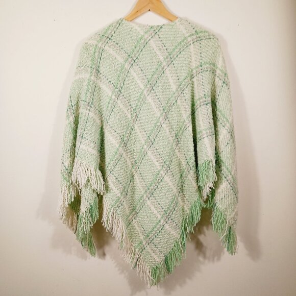 Boyne Valley Weavers Hand Crafted Ireland Mint Green Plaid Poncho Wool blend O/S - Picture 9 of 10